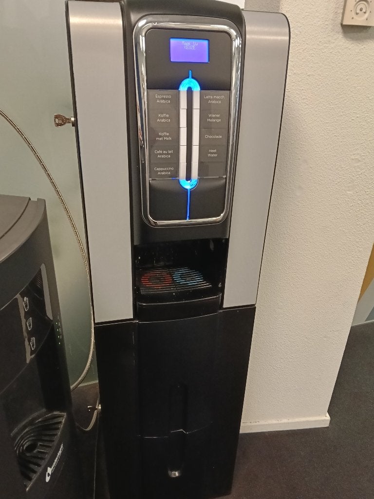 Koffieapparaat, Ophalen, Afneembaar waterreservoir, Gebruikt, 10 kopjes of meer