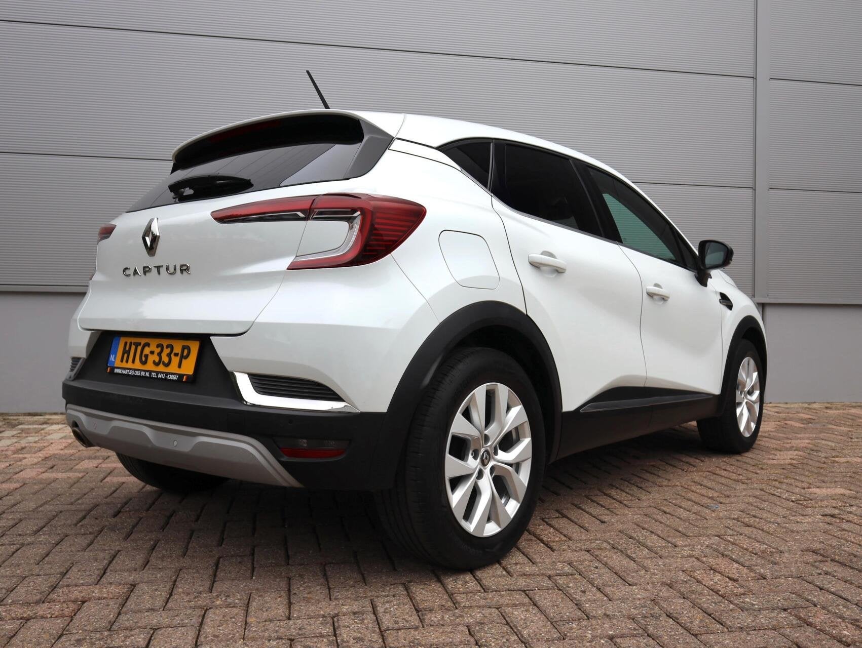 Renault Captur 1.3 TCe 131pk Intens Automaat (Vol-Opties!), Auto's, Gebruikt, 4 cilinders, Met garantie (alle), Leder en Stof