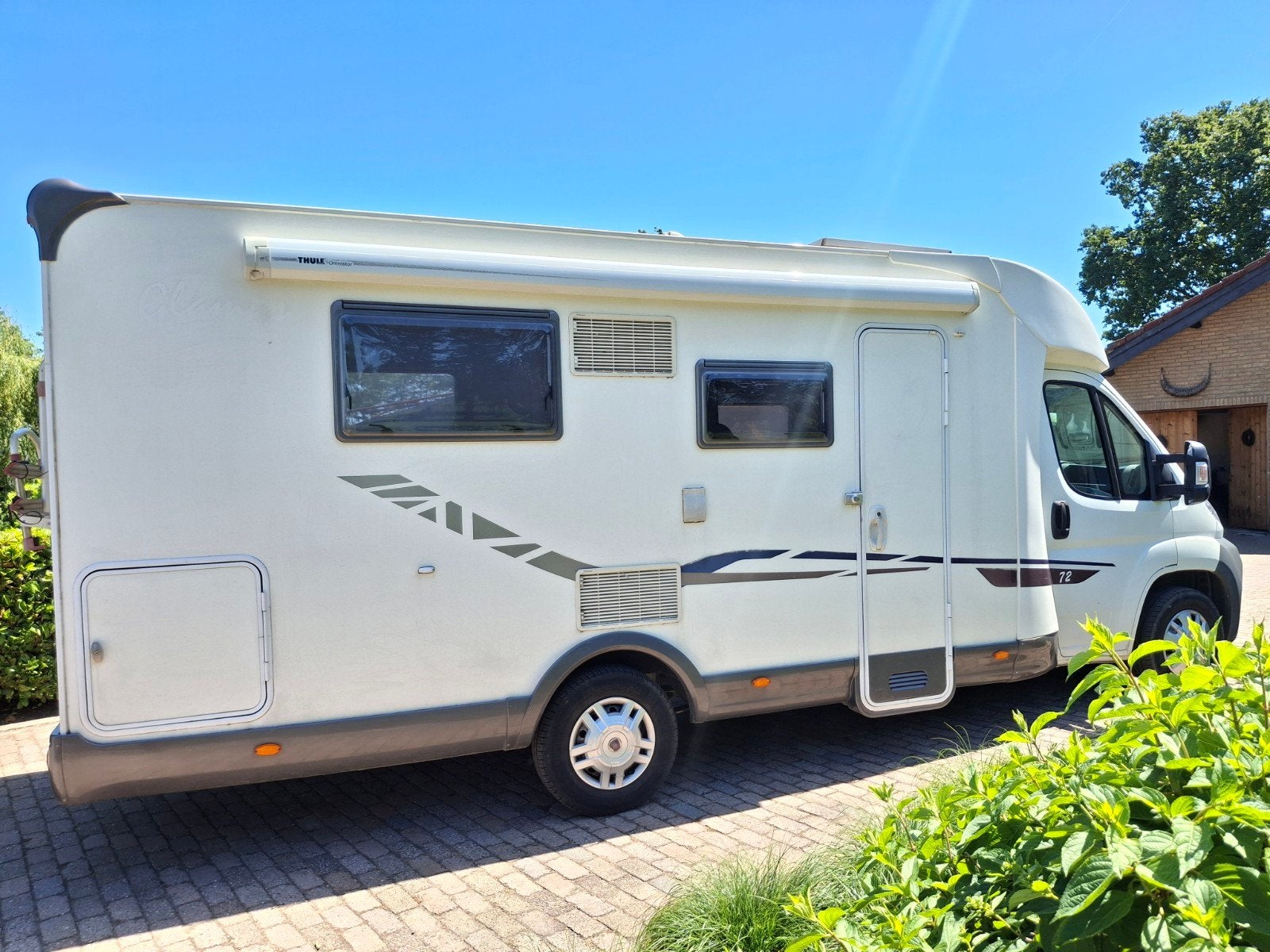 McLouis Glamys 2011 - Queensbed, Airco, Nette staat!, Caravans en Kamperen, Luifel, Ringverwarming, Fiat, Bedrijf