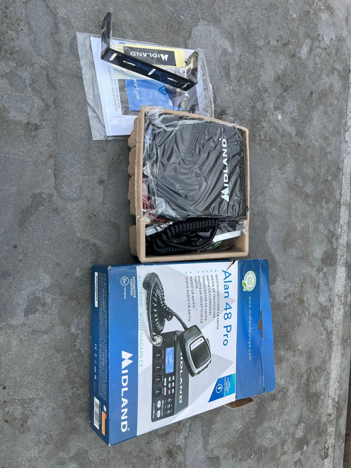 Midland Alan 48 Pro CB-radio - Nieuw in doos, Ophalen of Verzenden, Nieuw, Zender en Ontvanger
