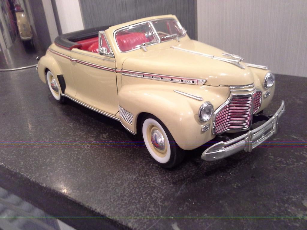 Welly 1:18 Chevrolet Special Deluxe Convertible 1941, Ophalen of Verzenden, Zo goed als nieuw, Welly