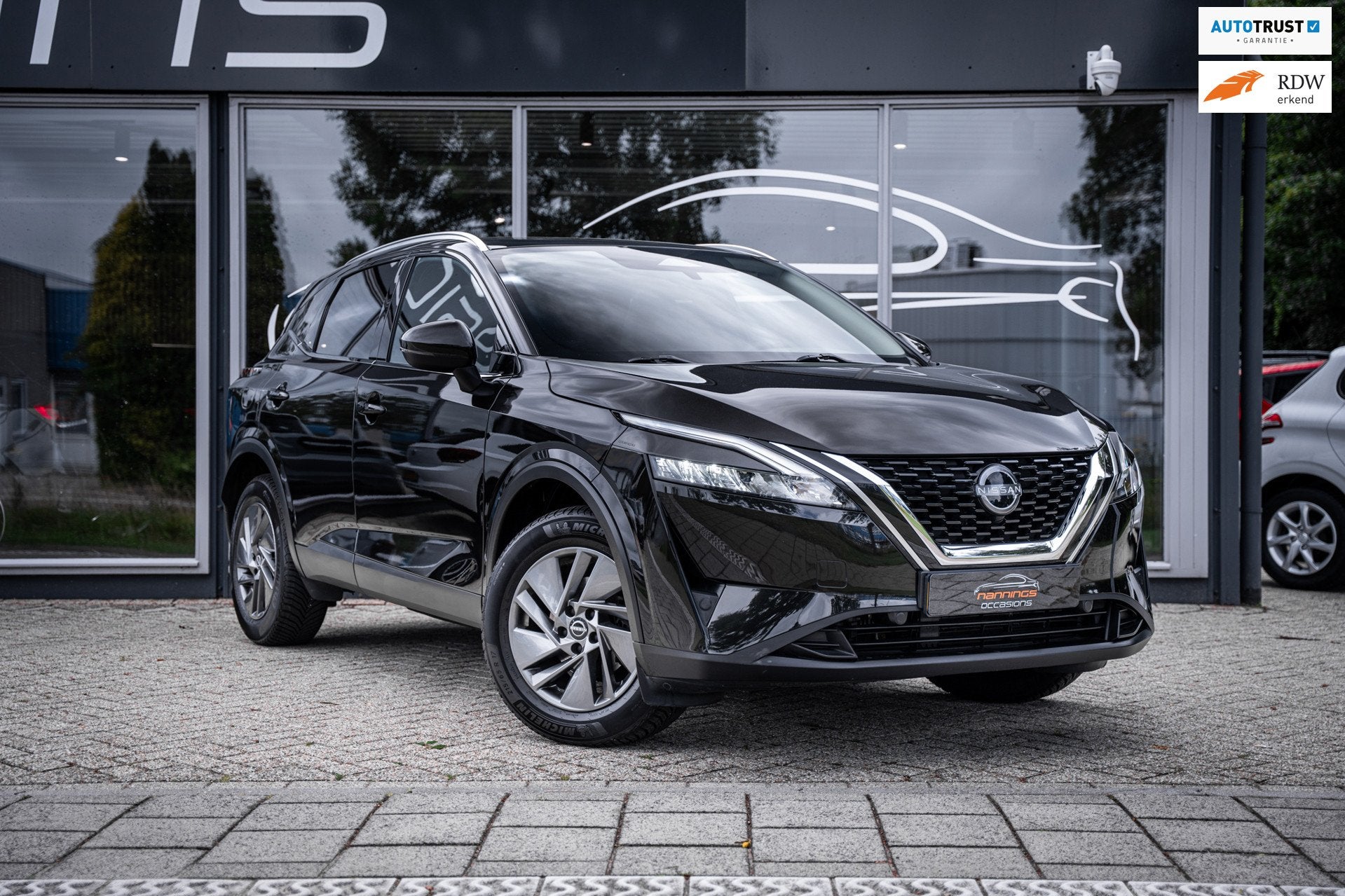 Nissan Qashqai 1.3 MHEV Xtronic Acenta|ACC|Carplay|Pano|Came, Auto's, Stof, Zwart, Qashqai, 725 kg