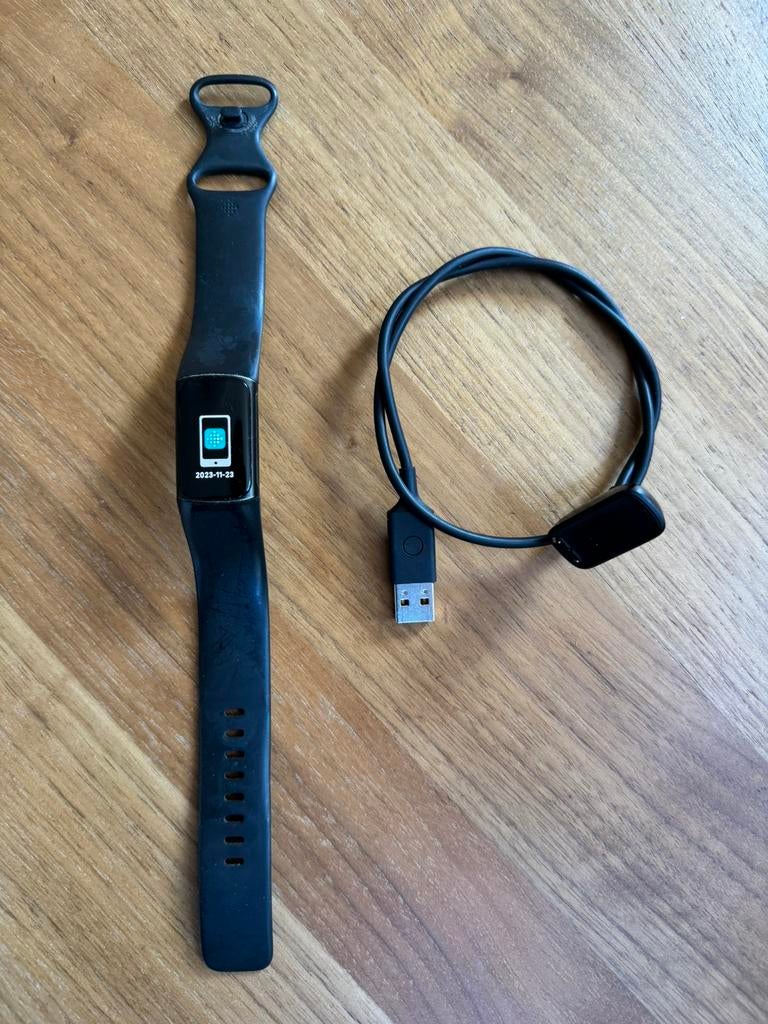 Fitbit Charge 6, Gebruikt, Zwart, Ophalen of Verzenden, Waterdicht