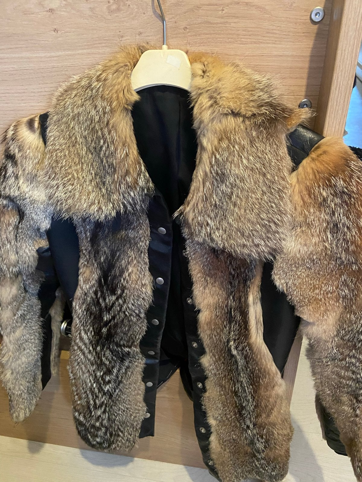 Leren jas met echt bont, Kleding | Dames, Ophalen, Zo goed als nieuw, Maat 36 (S), Zwart