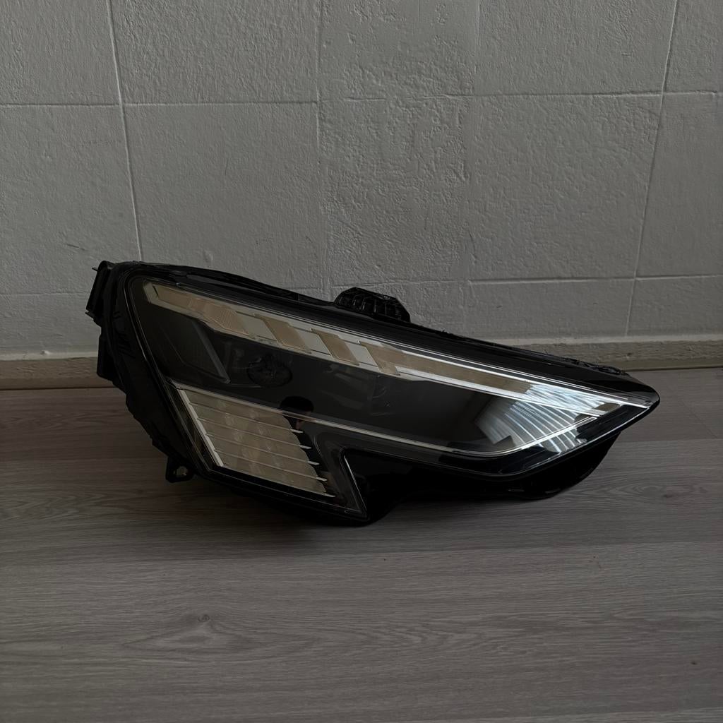 Audi A3 / S3 / RS3 8Y Rechter Matrix LED Koplamp 8Y0941036, Ophalen of Verzenden, Gebruikt, Audi