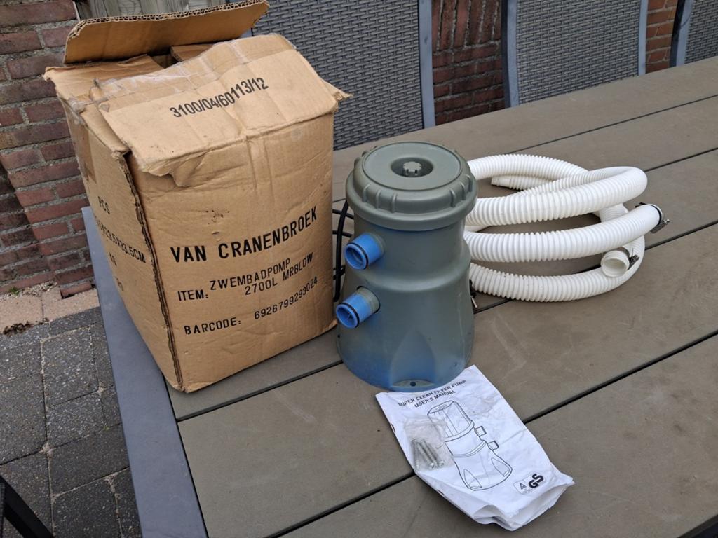 Van Cranenbroek Zwembadpomp 2700L met Slangen, Tuin en Terras, Zwembad-toebehoren, Gebruikt, Zwembadpomp, Ophalen