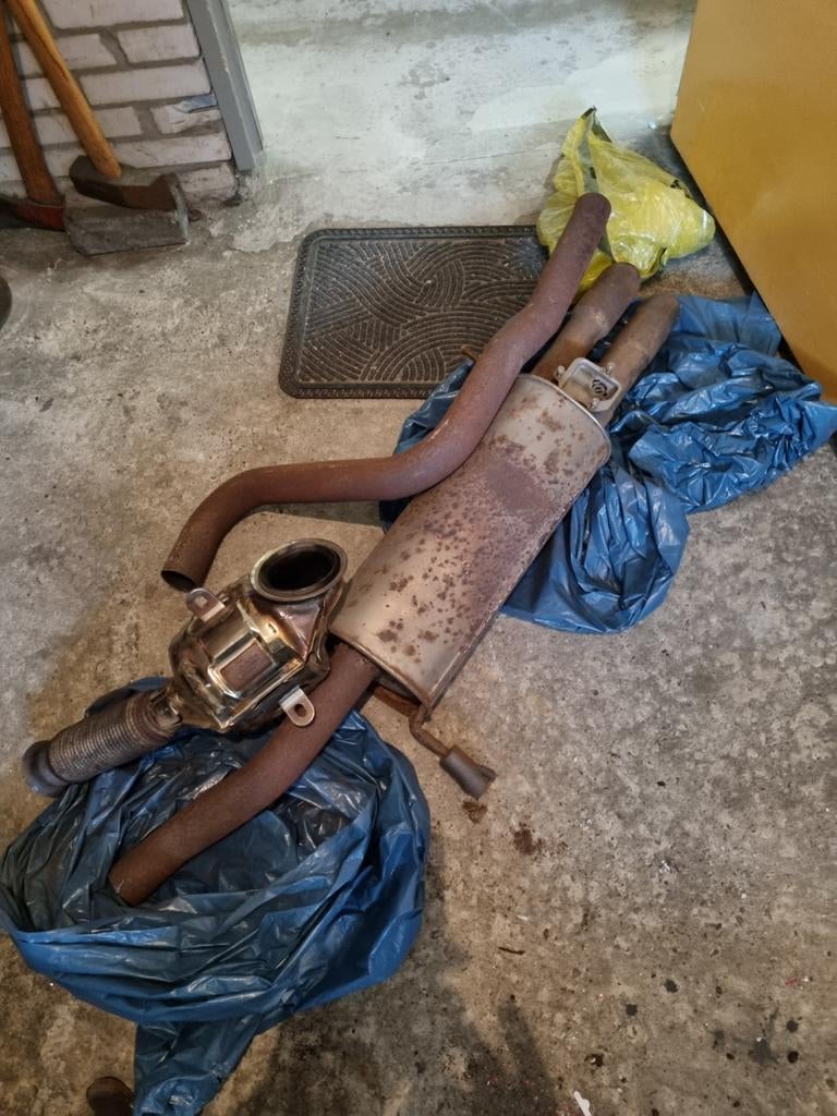 Uitlaat en katalysator voor Ford Fiesta mk8 1.5 ST3, Ophalen of Verzenden, Gebruikt, Universele onderdelen