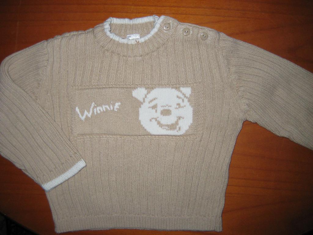 Beige trui, 86, Disney by C+A, Kinderen en Baby's, Babykleding | Maat 86, Ophalen of Verzenden, Zo goed als nieuw, Jongetje, Truitje of Vestje
