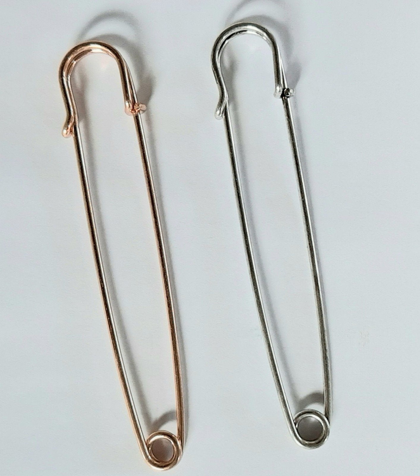 grote effen spelden goudkleur of zilverkleur 10 cm, Ophalen of Verzenden, Nieuw, 7 tot 10 cm, Goud