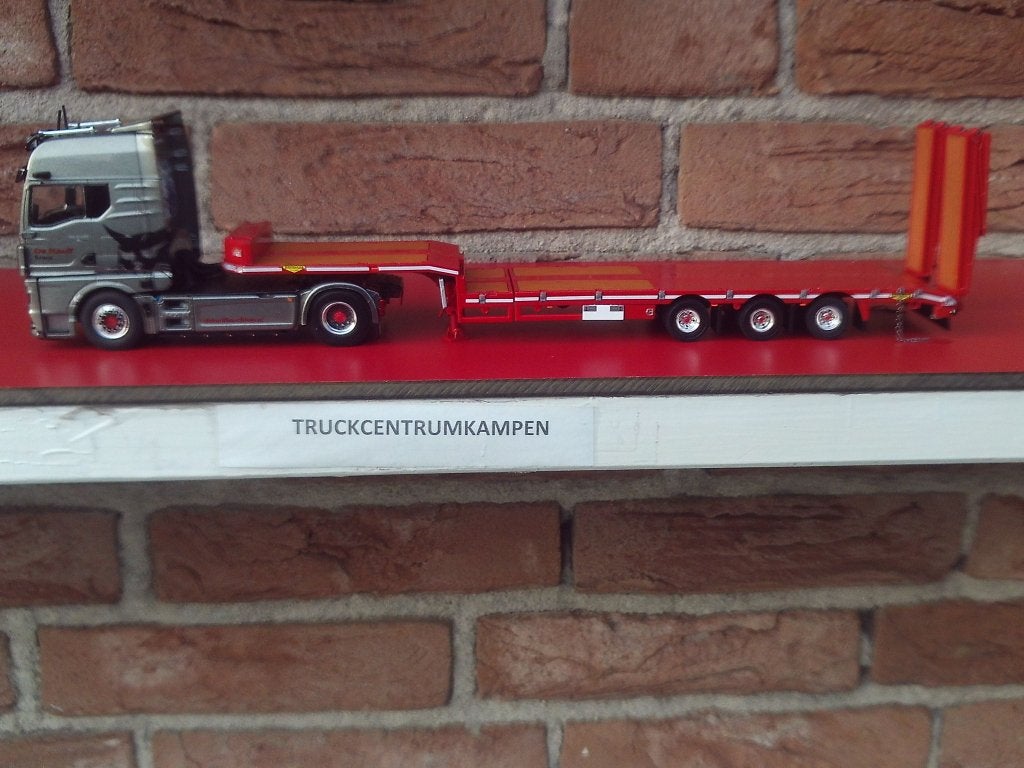 WSI  Man  TGX  GX  4 x 2  van  De  Kruijf  Machines.