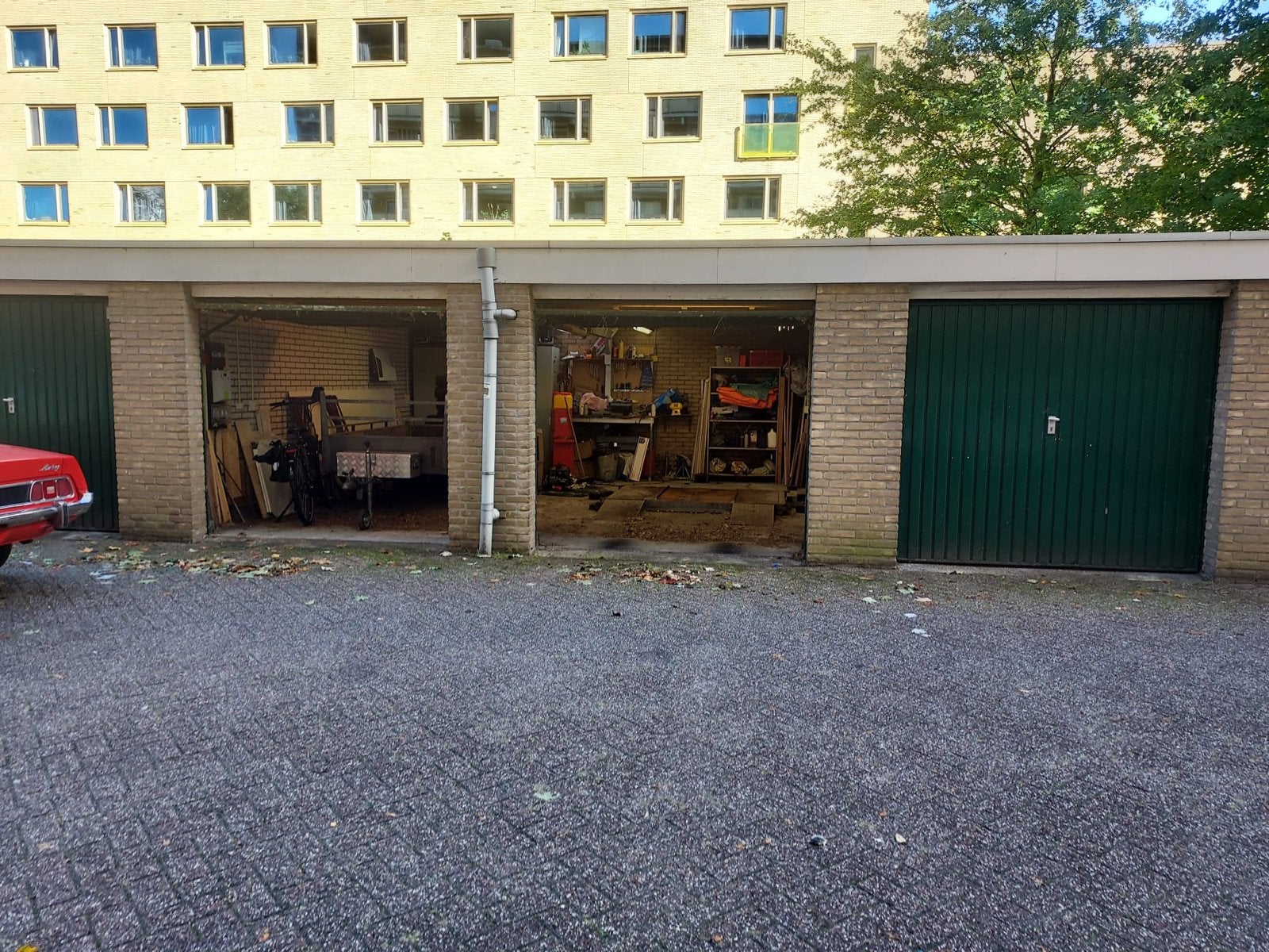 Te huur: ruime garagebox 36m2 met elektra 230V-400V, Auto diversen, Ophalen of Verzenden