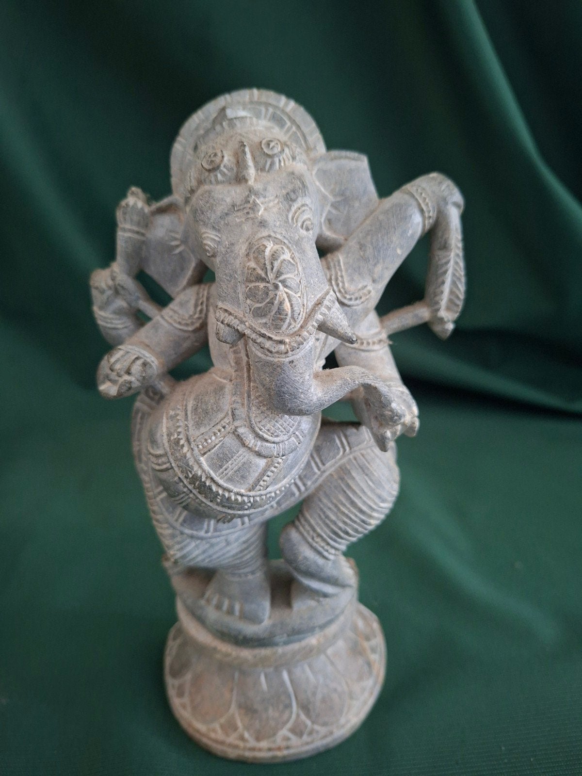 Hindoe god Ganesha, Ophalen
