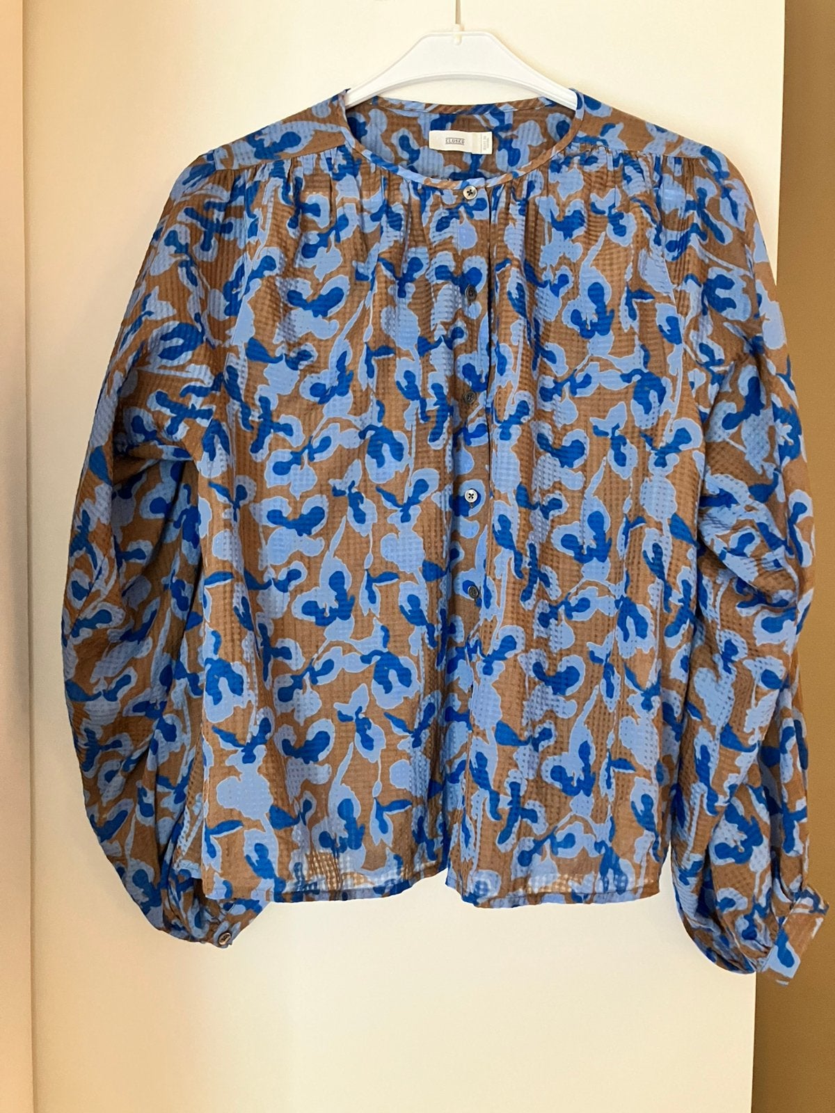 Prachtige Closed blouse in maat S, Kleding | Dames, Ophalen of Verzenden, Zo goed als nieuw, Maat 38/40 (M), Blauw