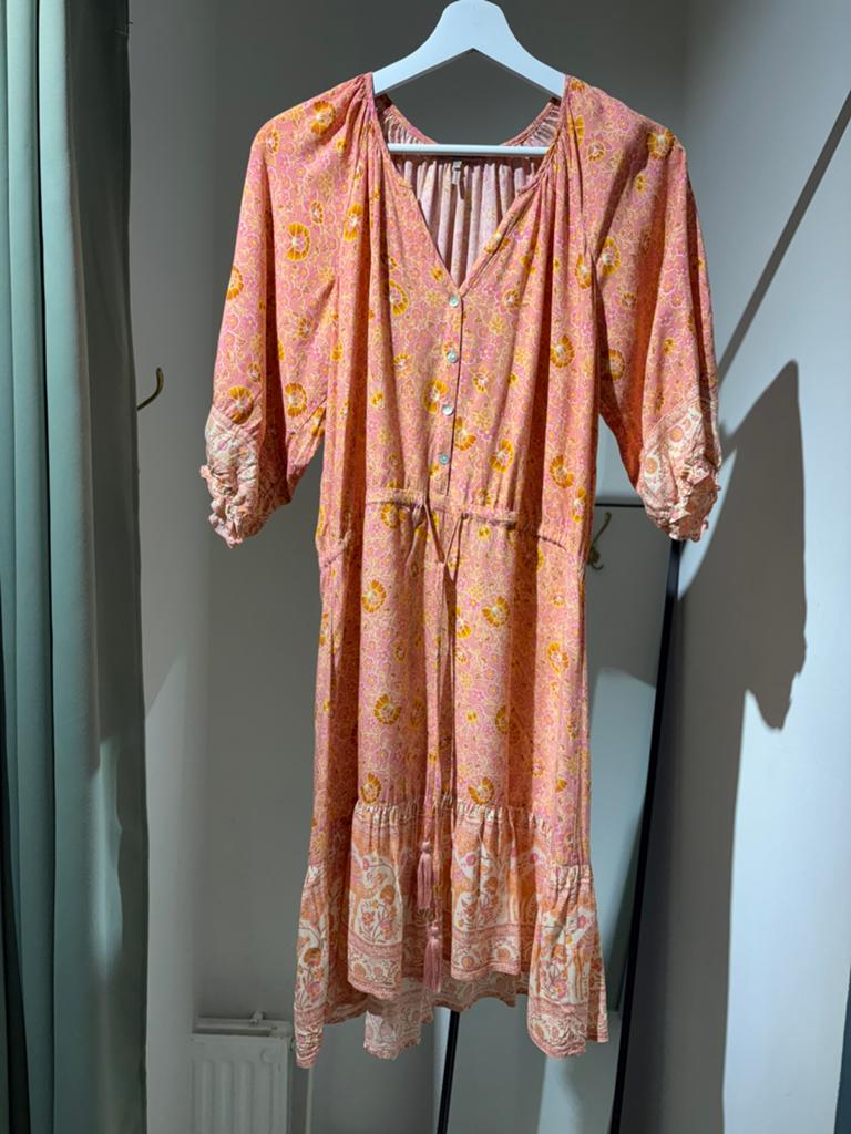 Esqualo jurk pastel print 38, Kleding | Dames, Ophalen of Verzenden, Zo goed als nieuw, Maat 38/40 (M), Boven de knie