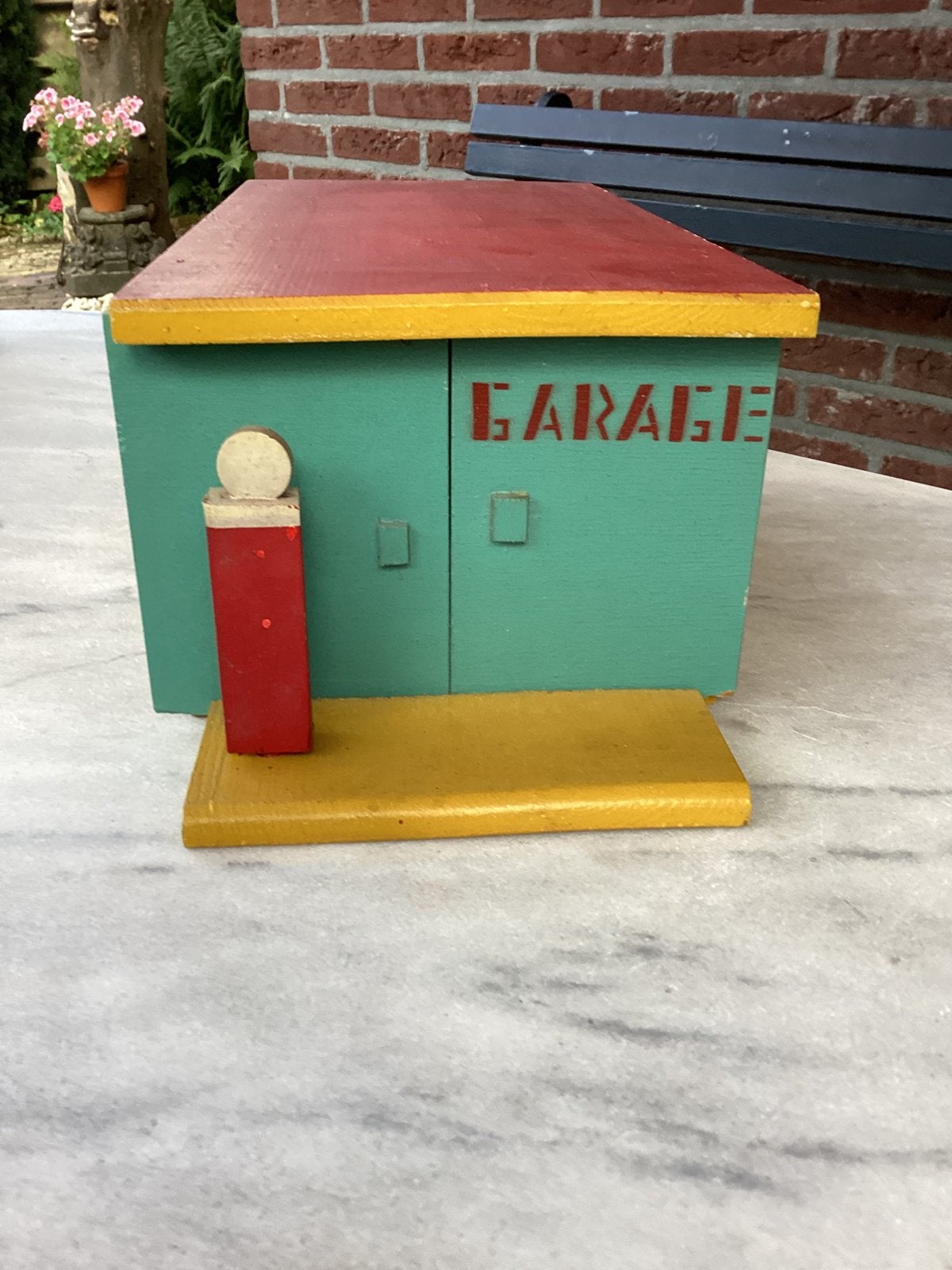 *****  NIEUWE  OKWA GARAGE   INCL., DINKY TOYS mini’s  *****, Verzenden