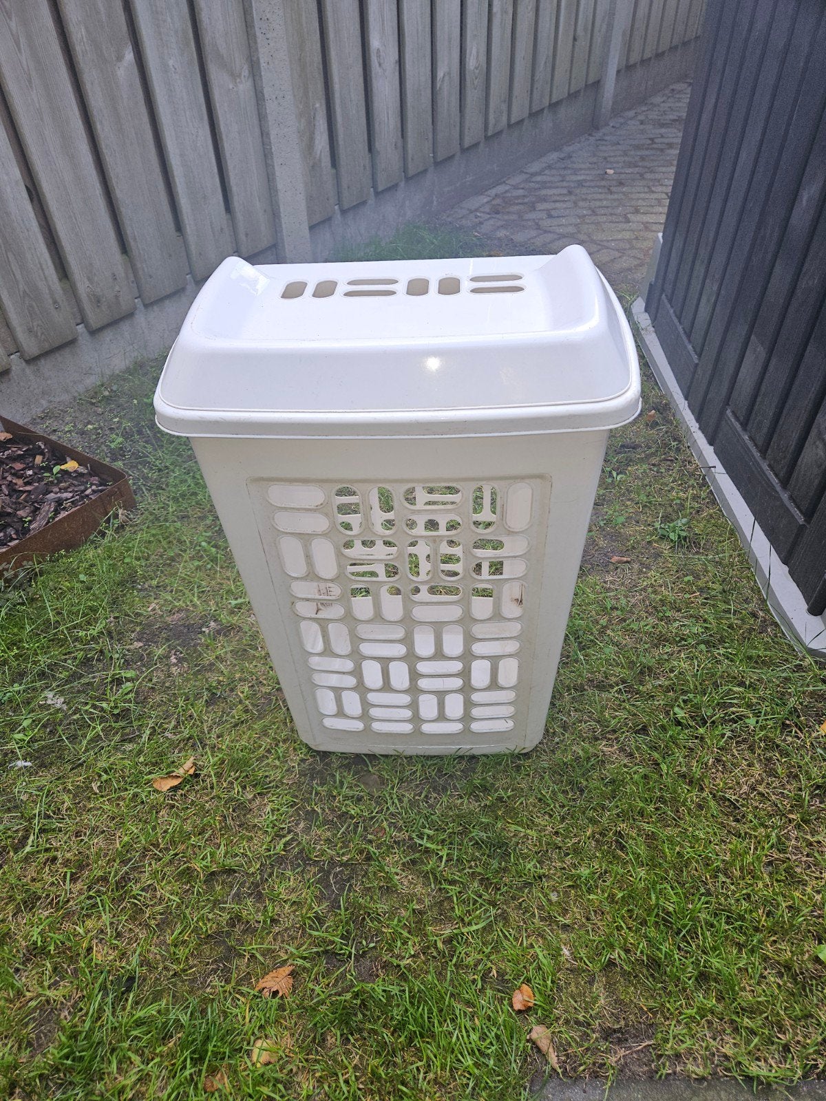 Keter wasmand 63x44x33cm wit, Ophalen, Gebruikt, Wit, Kunststof