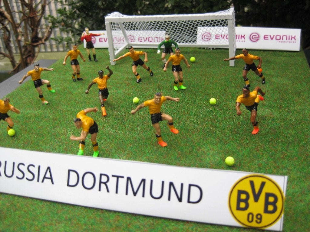 BORUSSIA DORTMUND, Ophalen of Verzenden, Nieuw, Buitenlandse clubs, Vaantje of Sjaal