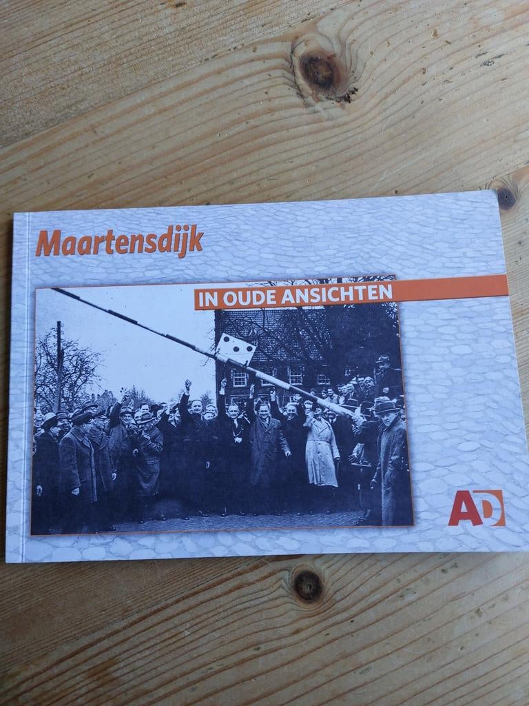 Maartensdijk in oude ansichten, 20e eeuw of later, Zo goed als nieuw, T. van der Rijst, Ophalen of Verzenden