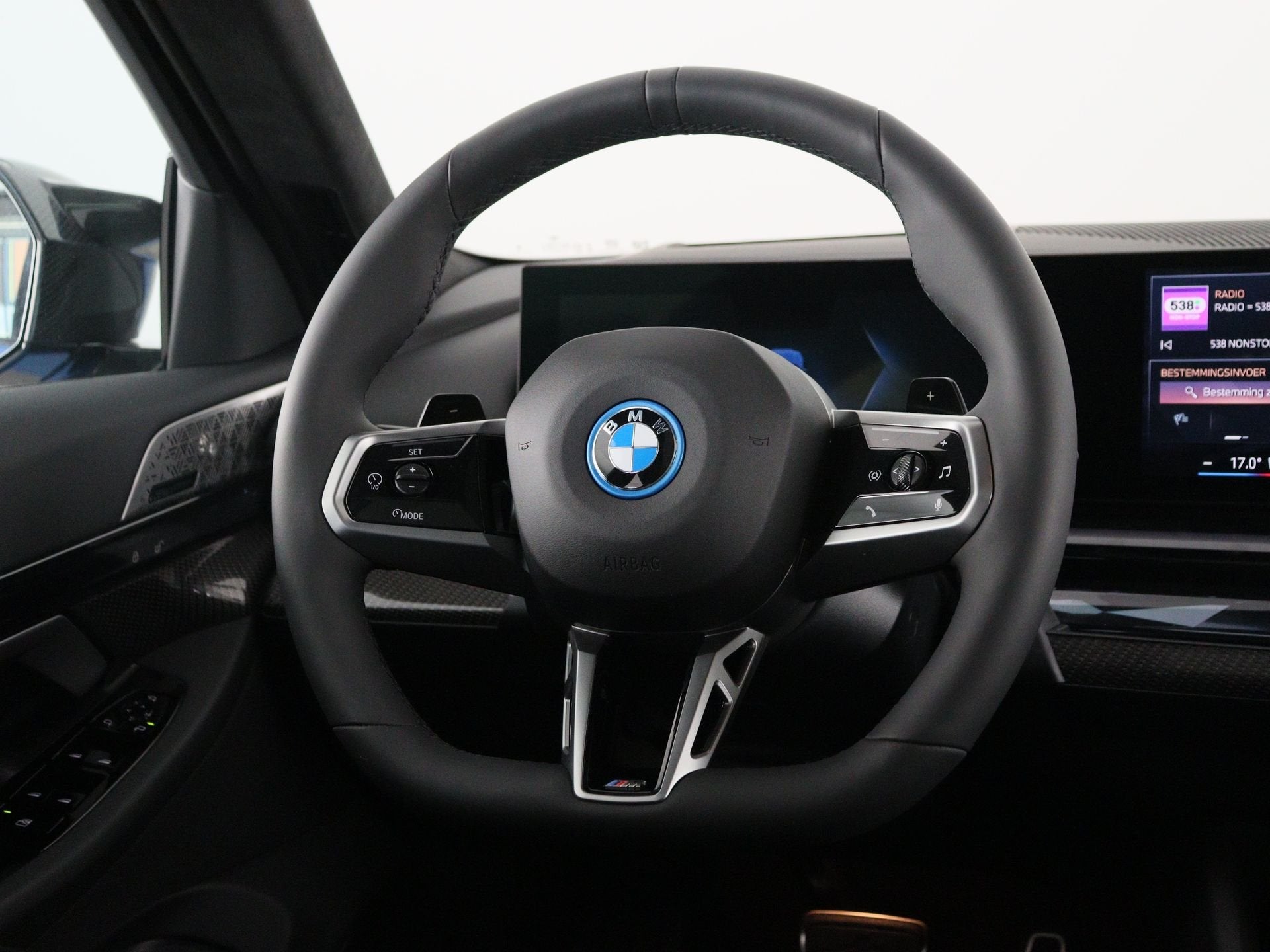 BMW 5 Serie 550e xDrive Touring M-Performance uitgevoerd GEN, Auto's, Blauw, Overige brandstoffen, 489 pk, 2998 cc