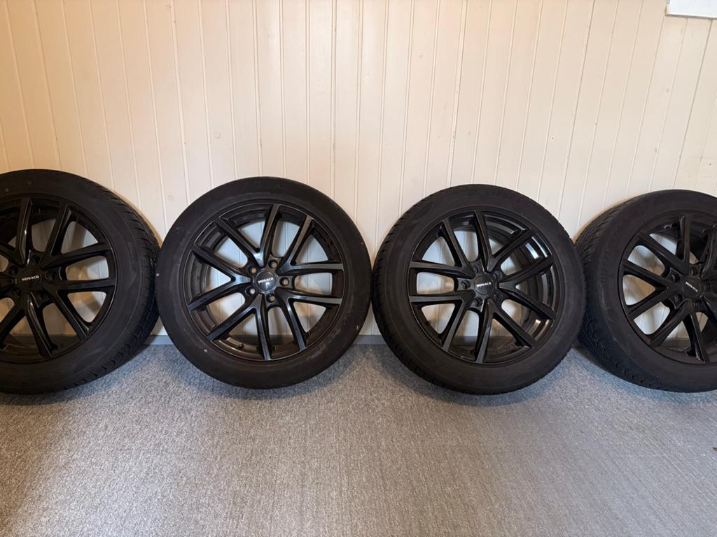 Monaco 18 inch lichtmetalen velg met winterband, 18 inch, Gebruikt, Banden en Velgen, 235 mm