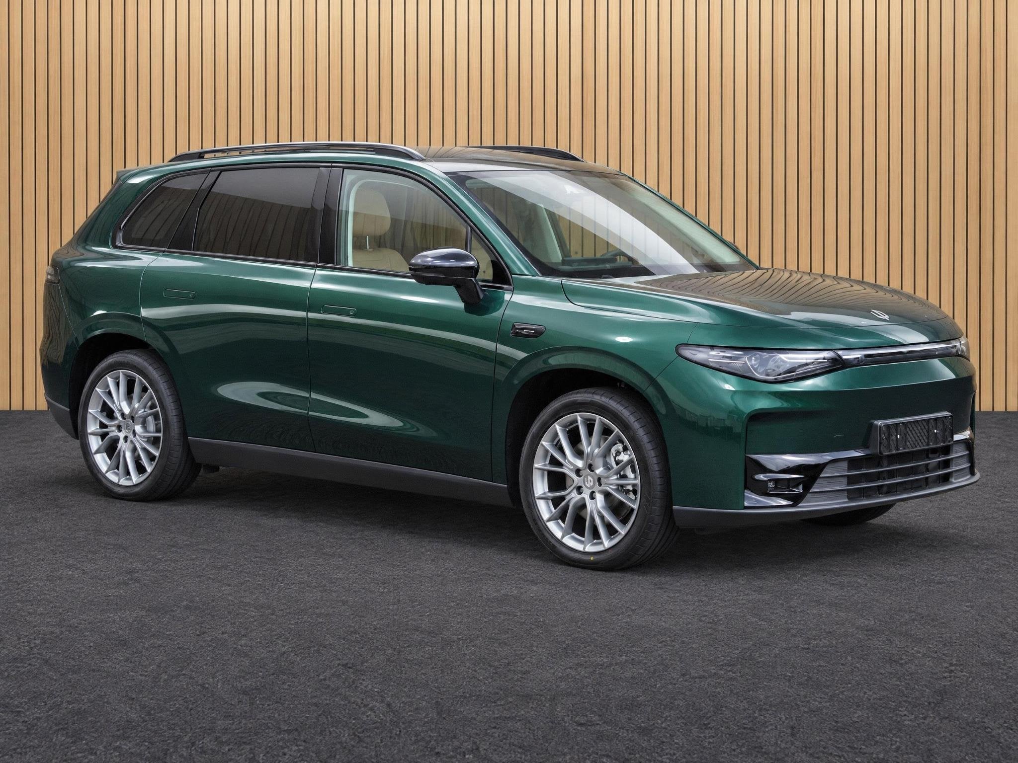 Leapmotor C10 Design ProMax AWD 600pk 81.9 kWh VOORRAAD KORT, Automaat, 12 maanden, 82 kWh, SUV of Terreinwagen