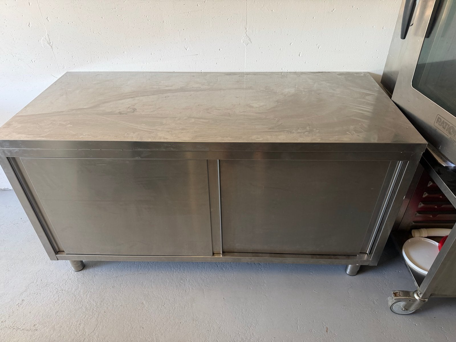Heavy duty RVS werkbank met lades voor horeca/catering, Doe-het-zelf en Verbouw, Werkbanken, Ophalen, Gebruikt