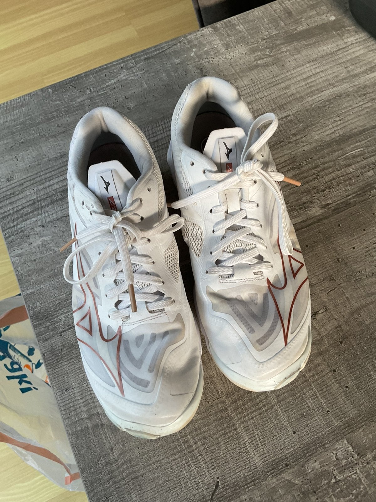 Mizuno Enerzy wave lightning Z7 maat 40,5, Sport en Fitness, Volleybal, Ophalen of Verzenden, Gebruikt, Schoenen