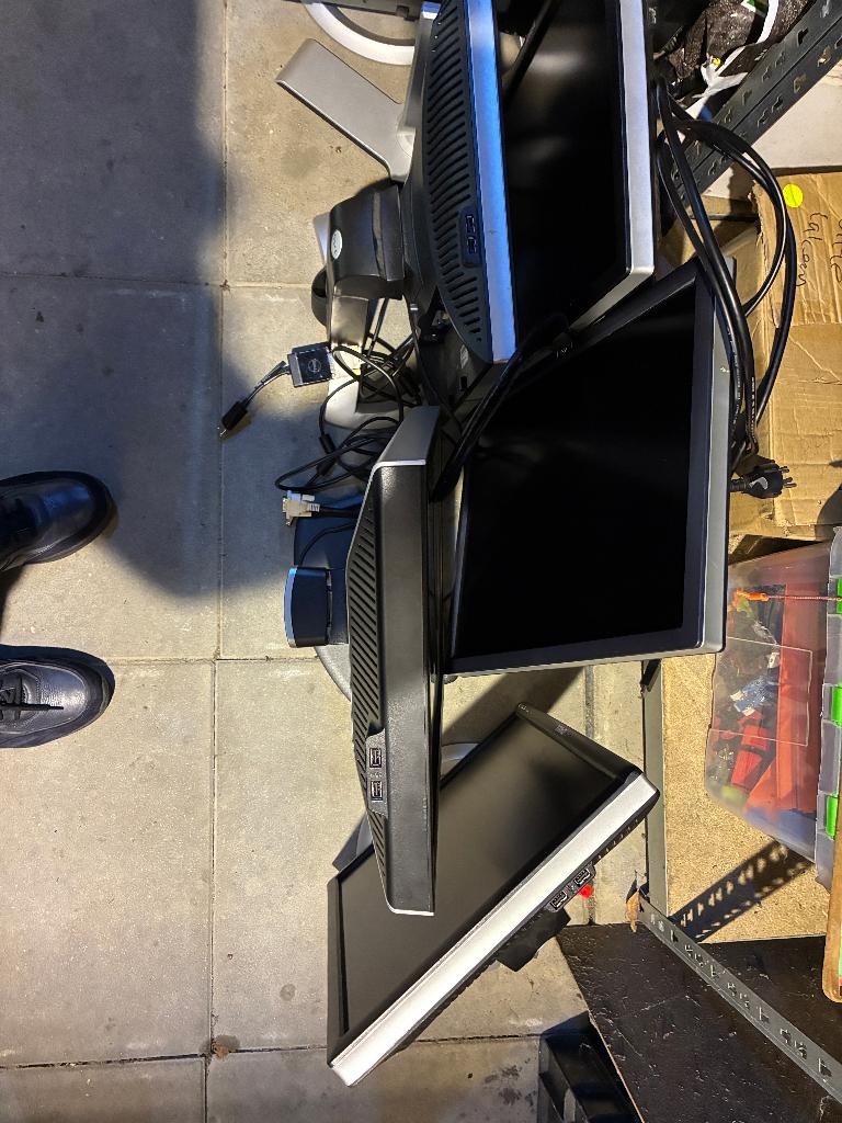 partijtje  Dell schermen, Computers en Software, Monitoren, Ophalen, Gebruikt, IPS, Dell