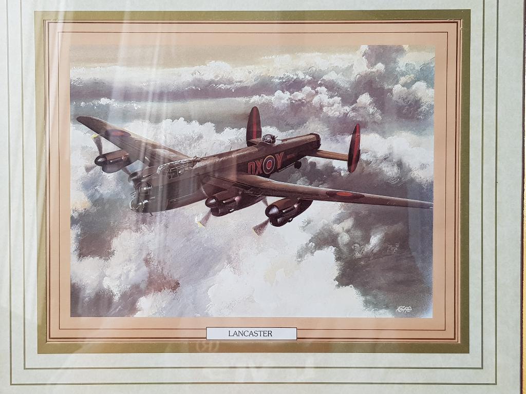 Mooie oude ingelijste militaria prent van een Lancaster., Ophalen of Verzenden