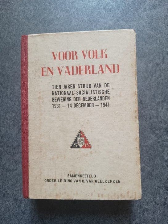 Voor Volk en Vaderland - NSB propaganda boek 1941, Ophalen of Verzenden, Overige soorten, Nederland, Boek of Tijdschrift