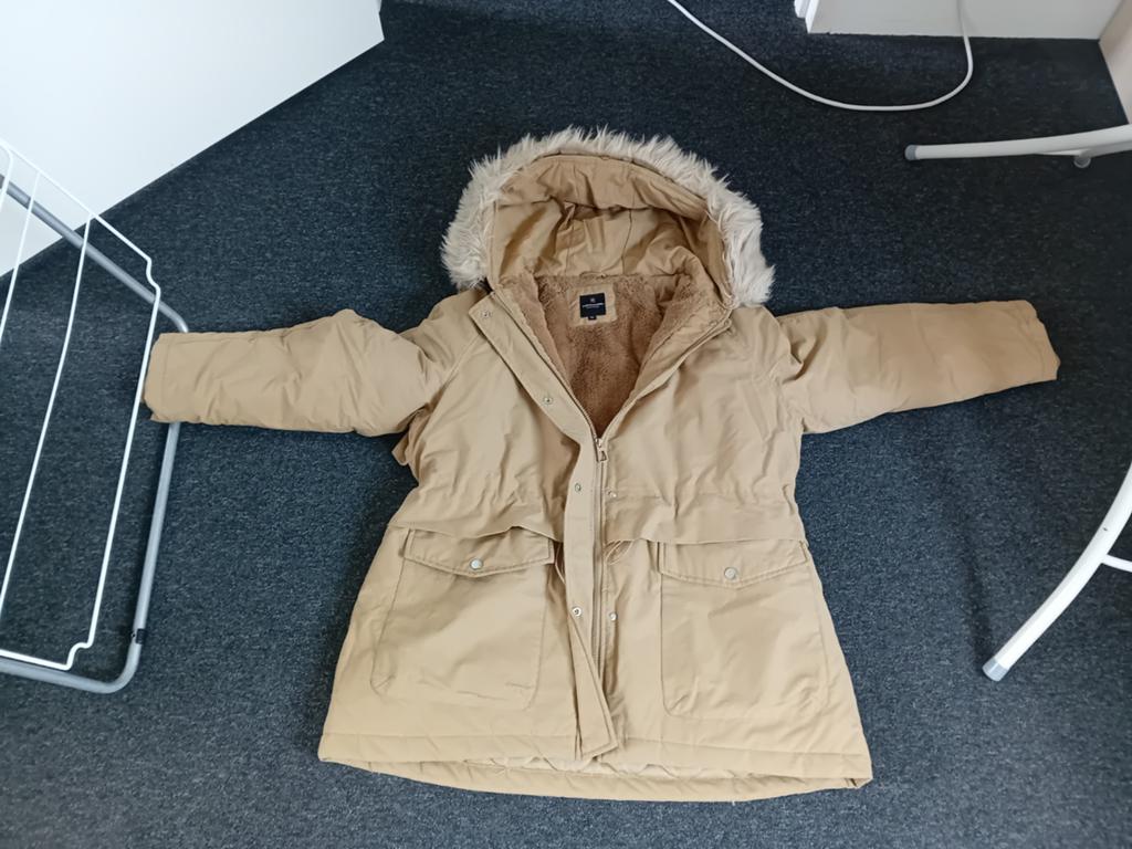 Dames Winterjas, Beige, Maat 42/44 (L), Ophalen of Verzenden, Zo goed als nieuw