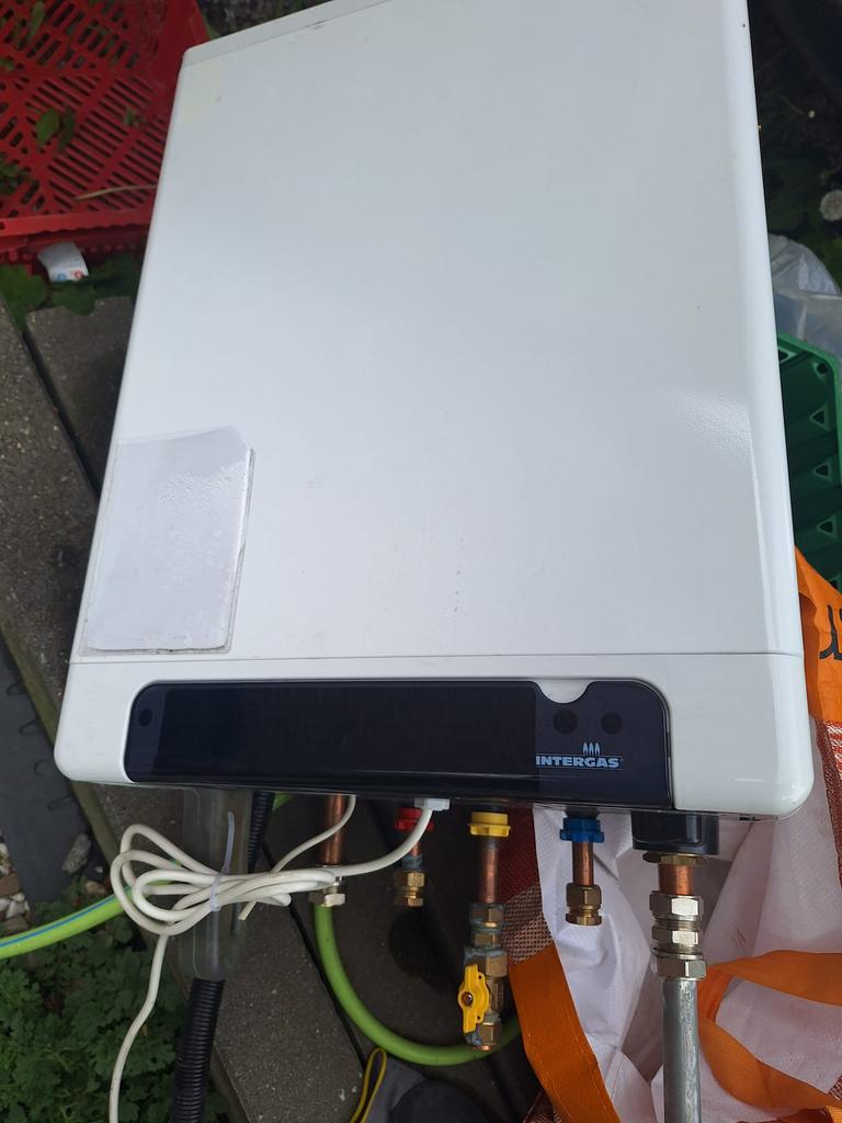 Cv werkend, Doe-het-zelf en Verbouw, Geiser, Ophalen of Verzenden, Zo goed als nieuw, Minder dan 20 liter