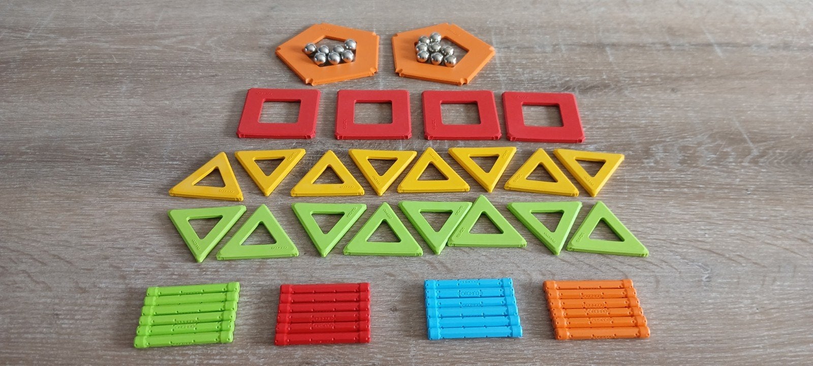 61 delig geomag lange staafjes balletjes panels magnetisch, Ophalen of Verzenden, Zo goed als nieuw, Knutselen