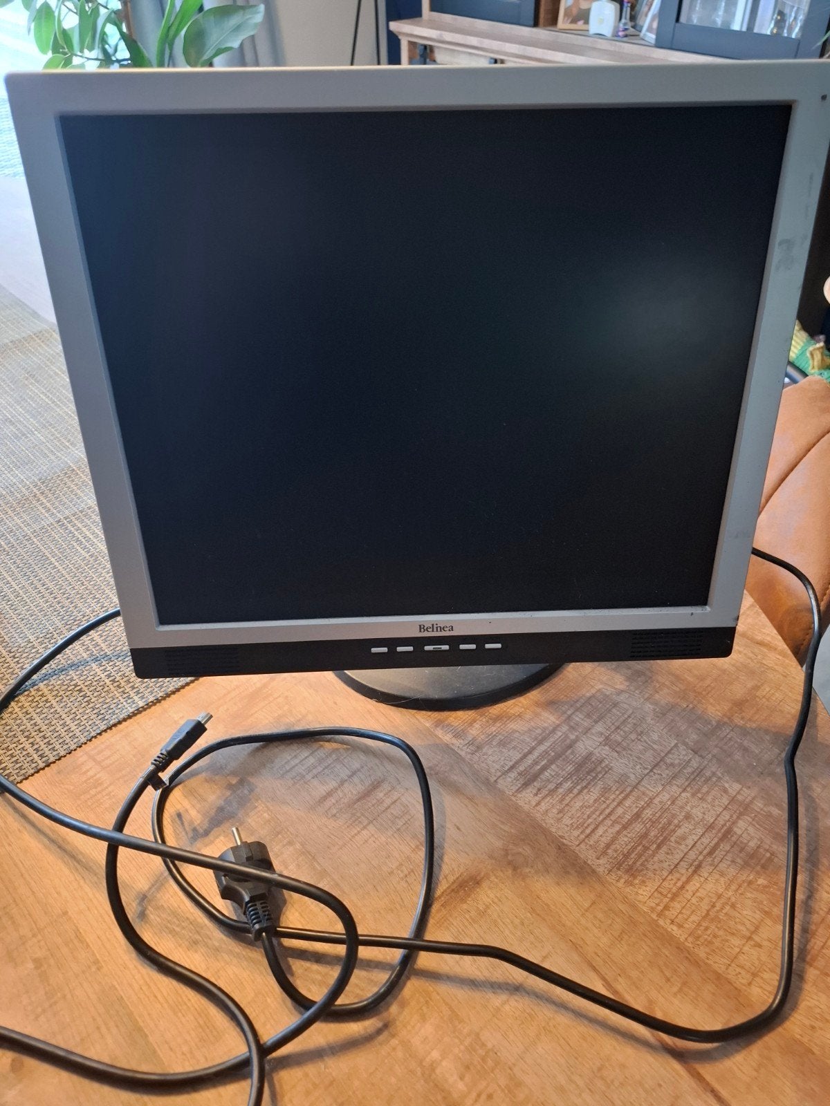 2 dezelfde monitoren van belinea, Computers en Software, Ophalen, 60 Hz of minder, Overige typen
