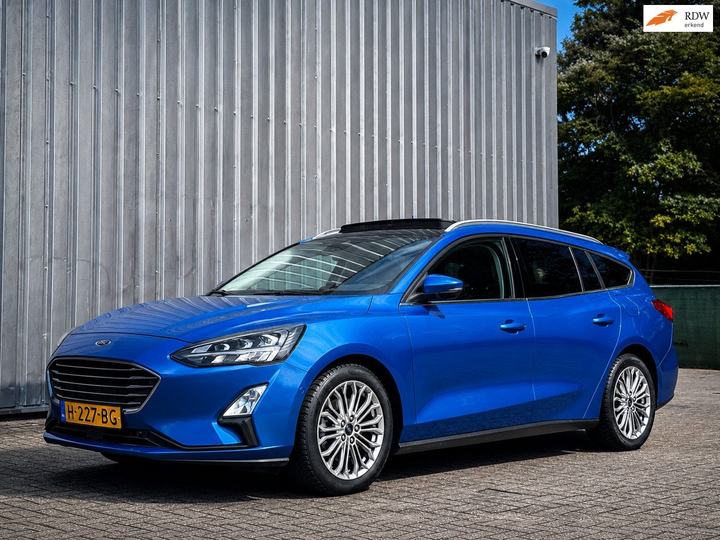 Ford Focus Wagon 1.0 EcoBoost Titanium / PANO / LED / CARPLA, 125 pk, Gebruikt, Euro 6, 23 km/l