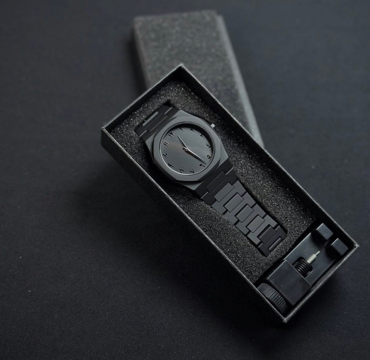 Arabische horloge met een verkleiener, Overige merken, Overige materialen, Verzenden, Polshorloge