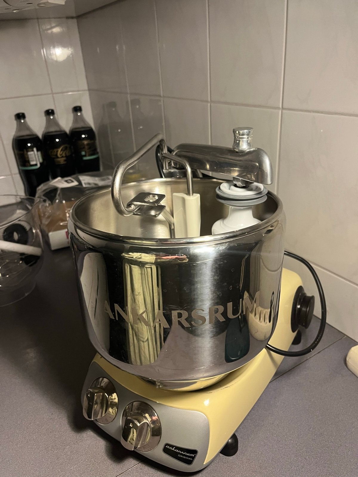 Ankarsrum Original Assistent Keukenmachine, Ophalen, 4 liter of meer, 3 snelheden of meer, Zo goed als nieuw
