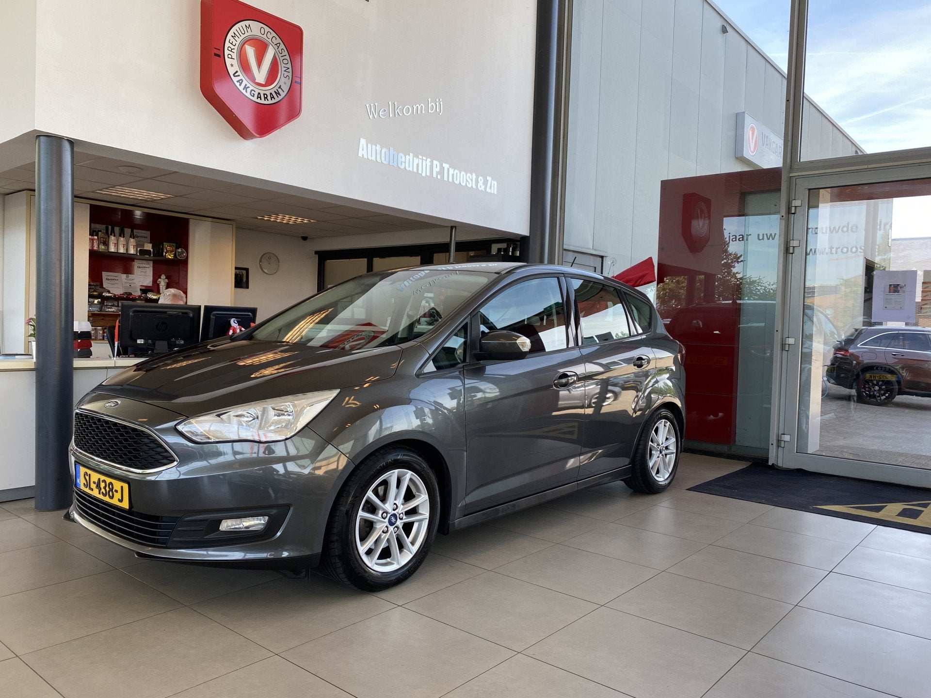 Ford C-MAX 1.0 Trend,Navigatie,Parkeerassistent,Spraakbedien, 12 maanden, Stof, Gebruikt, Euro 6
