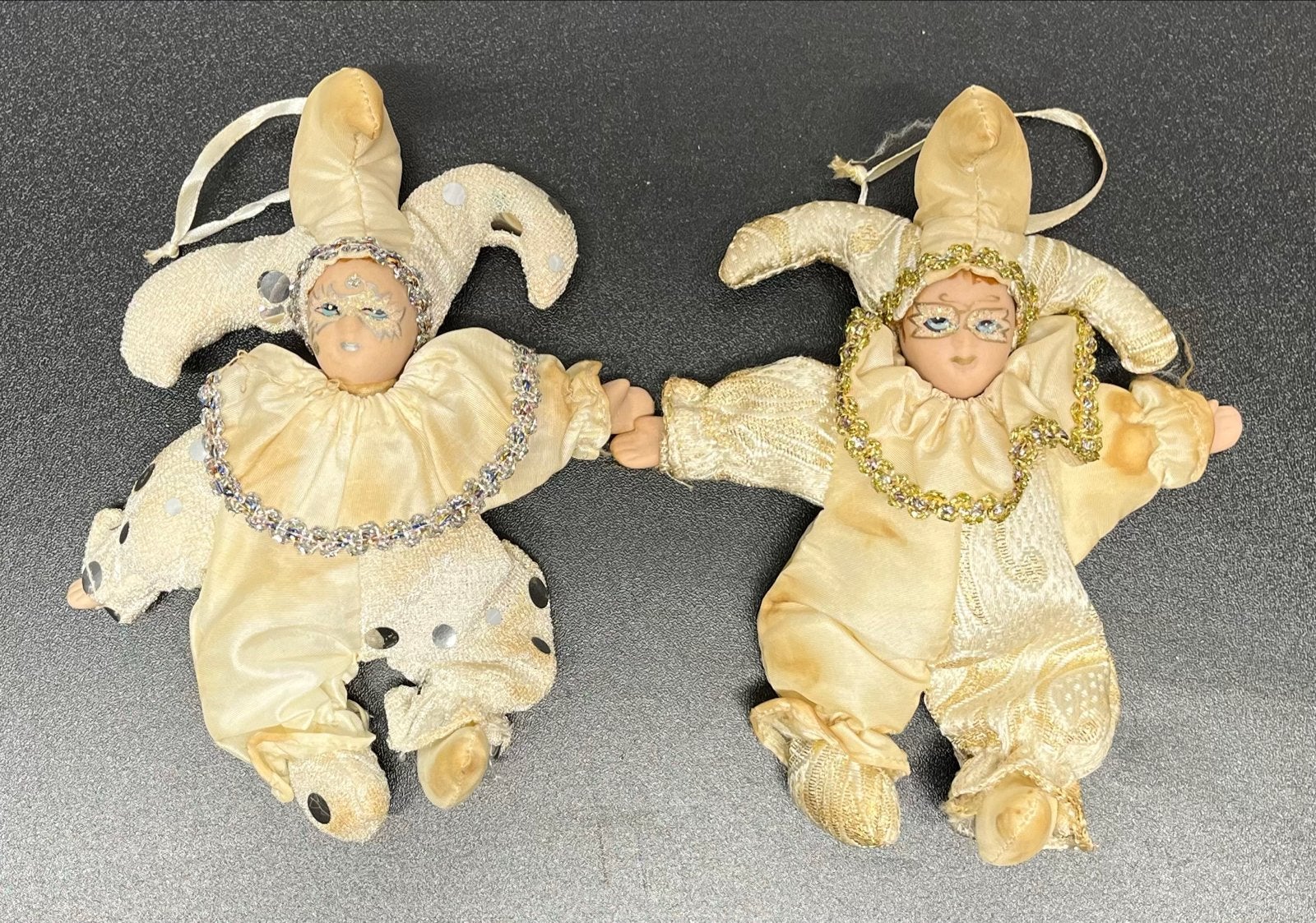 2 vintage Venetiaanse harlekijn / jester poppen (porselein), Verzamelen, Ophalen of Verzenden, Gebruikt, Pop