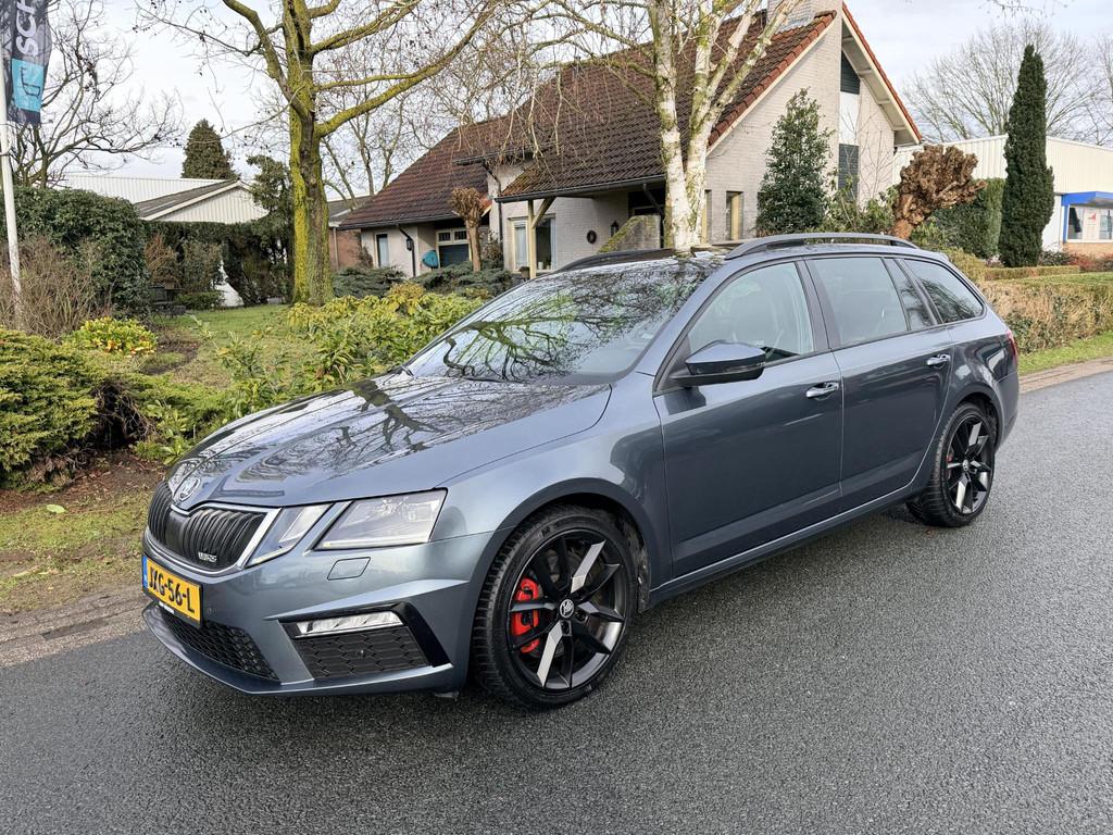 Skoda Octavia Combi 2.0 TSI RS230 DSG•Pano•ACC, Auto's, Skoda, Bedrijf, Te koop, Octavia, ABS, Achteruitrijcamera, Adaptieve lichten