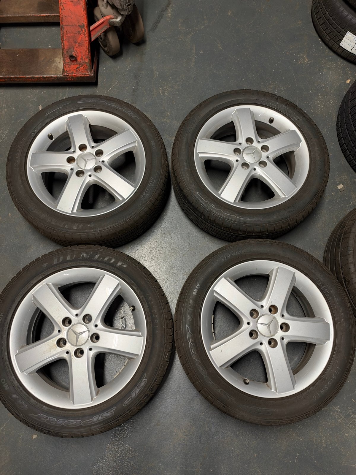 Mercedes A/B Klasse Velgen Ronal 5x112 met 195/55-16 Banden, Ophalen, Gebruikt, 16 inch, Banden en Velgen