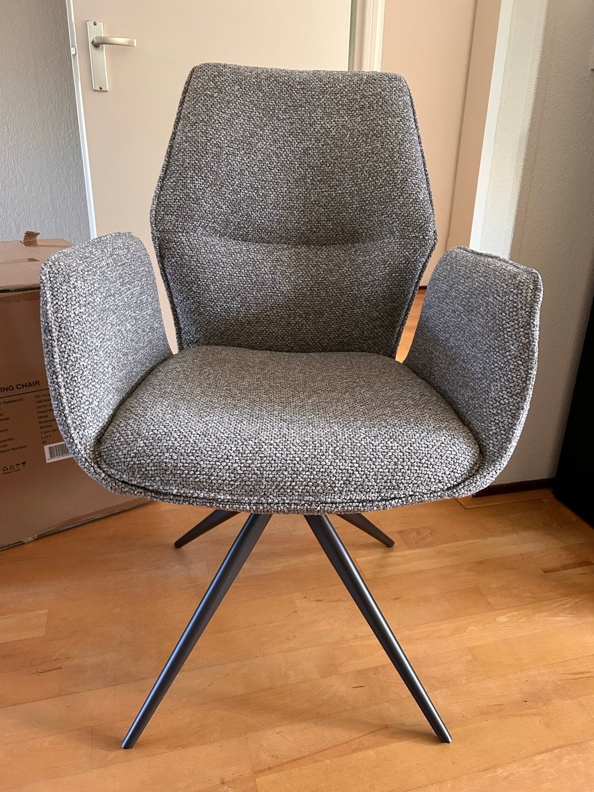 Moderne draaibare eetkamerstoelen (4 stuks) - helemaal nieuw, Huis en Inrichting, Ophalen, Nieuw, Vier, Modern