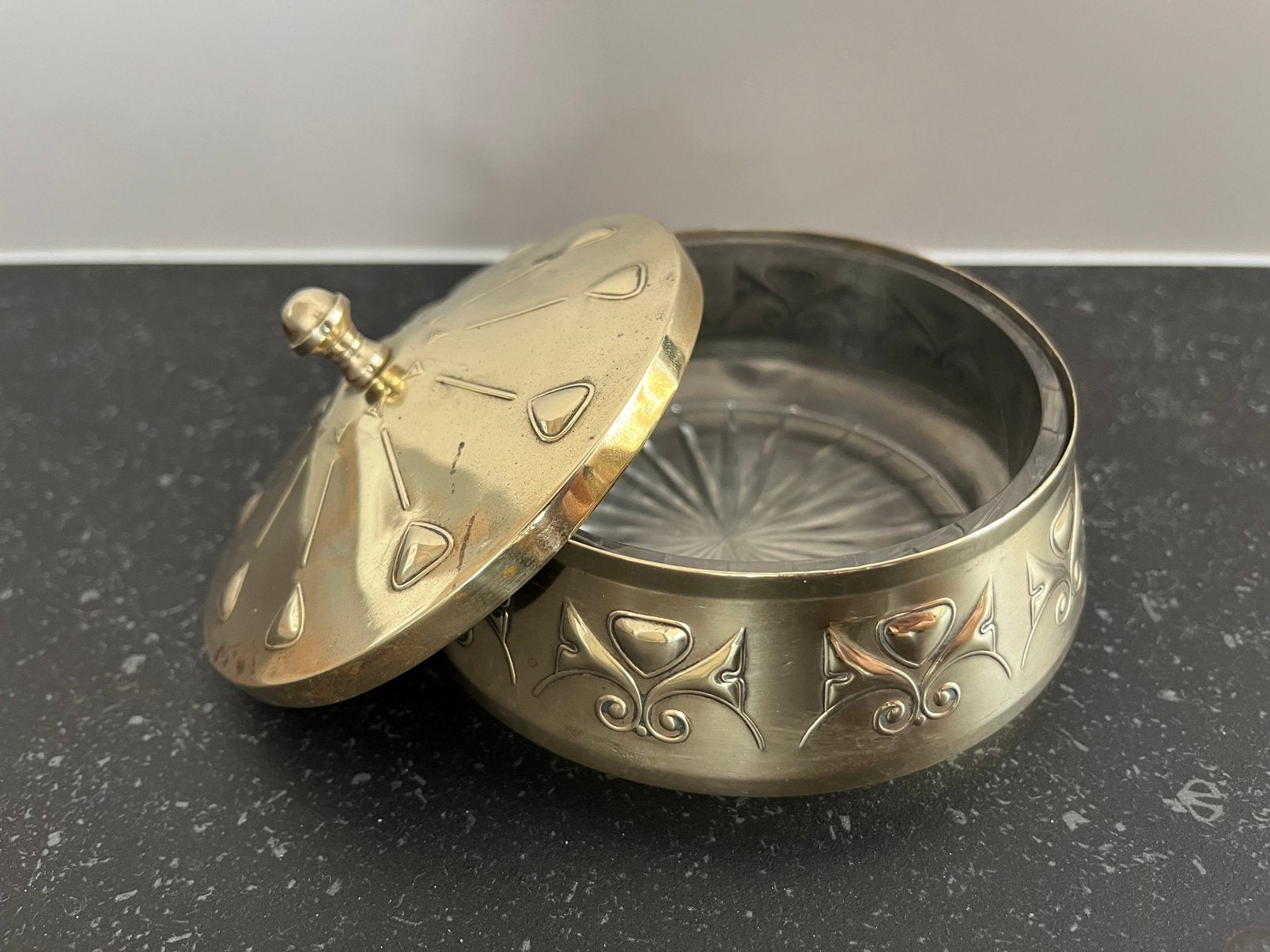 Vintage Messing Bonbonnière / schaaltje – Handgeslagen, Ophalen of Verzenden