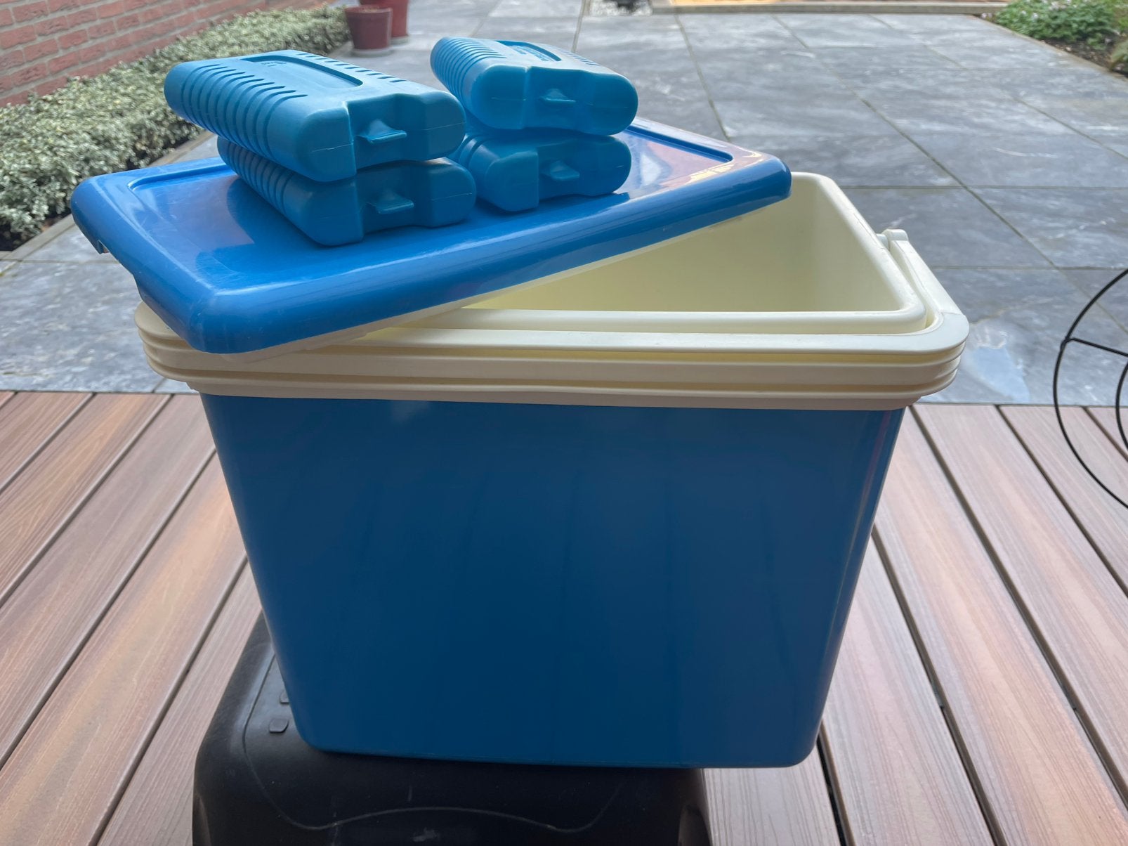 Koelbox met 4 koelelementen – 28 x 25 x 40 cm, Ophalen, Gebruikt, Koelbox, Koelelement