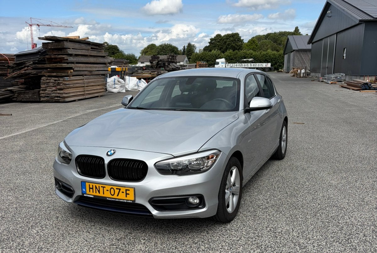 BMW 1-Serie 116i 109pk 2015 Grijs, 1-Serie, Achterwielaandrijving, 1280 kg, 1200 kg