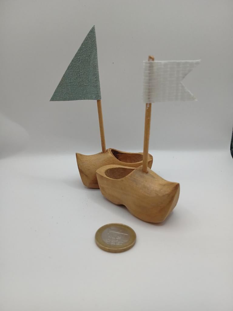 Klomp met zeiltje in alle eenvoud, Ophalen of Verzenden