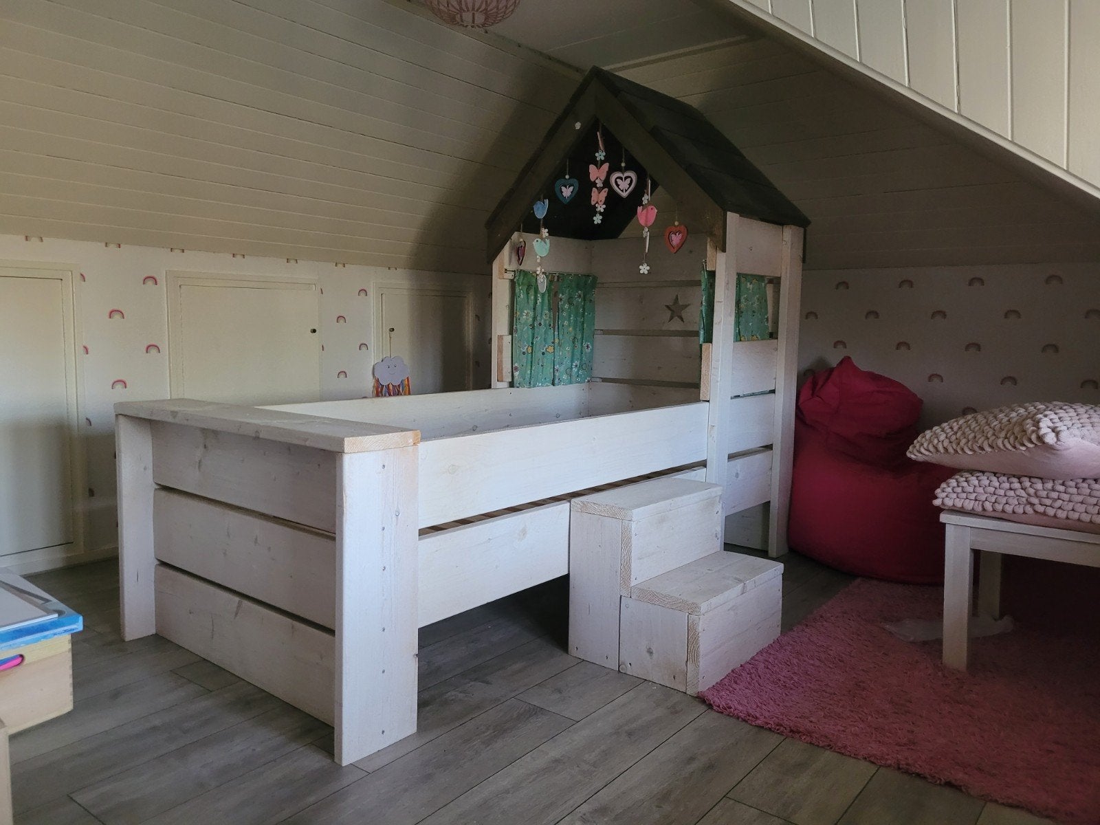 Bed met huis en trap, t.e.a.b!, Ophalen, Zo goed als nieuw, Hoogslaper