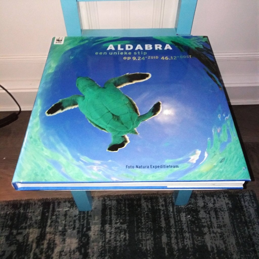 Aldabra Een unieke stip op 9.24 zuid 46.12 oost, Ophalen, Gelezen, Natuur algemeen
