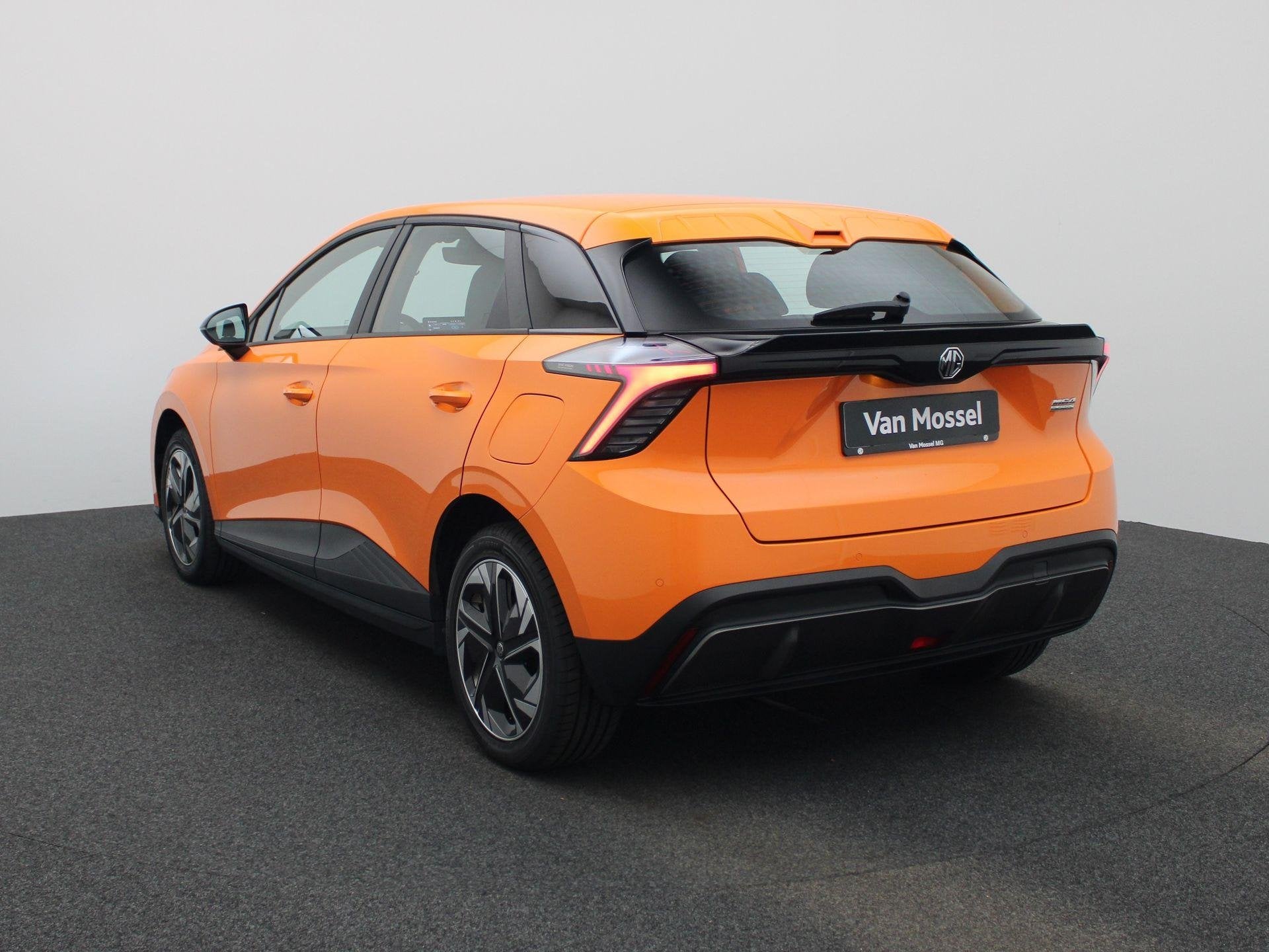 MG MG4 51 kWh Standard | PARKEERSENSOREN | CLIMATE CONTROL |, Auto's, Automaat, 12 maanden, Gebruikt, Overige kleuren