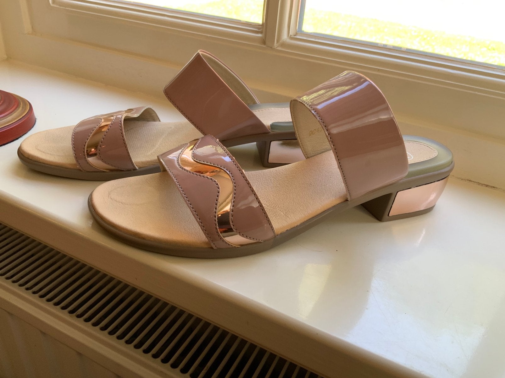 Scholl sandalen maat 42 rose lak kleur nieuw, Slippers, Nieuw, Ophalen of Verzenden, Roze